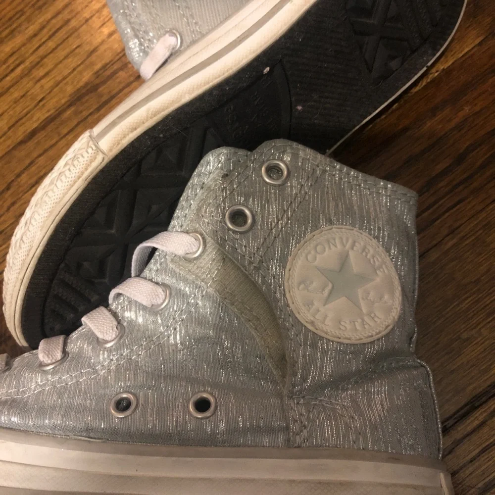 Converse sparkling silver